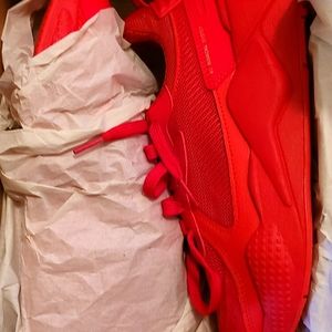 Puma big boys RS-X shoe 7c us  WORN ONCE